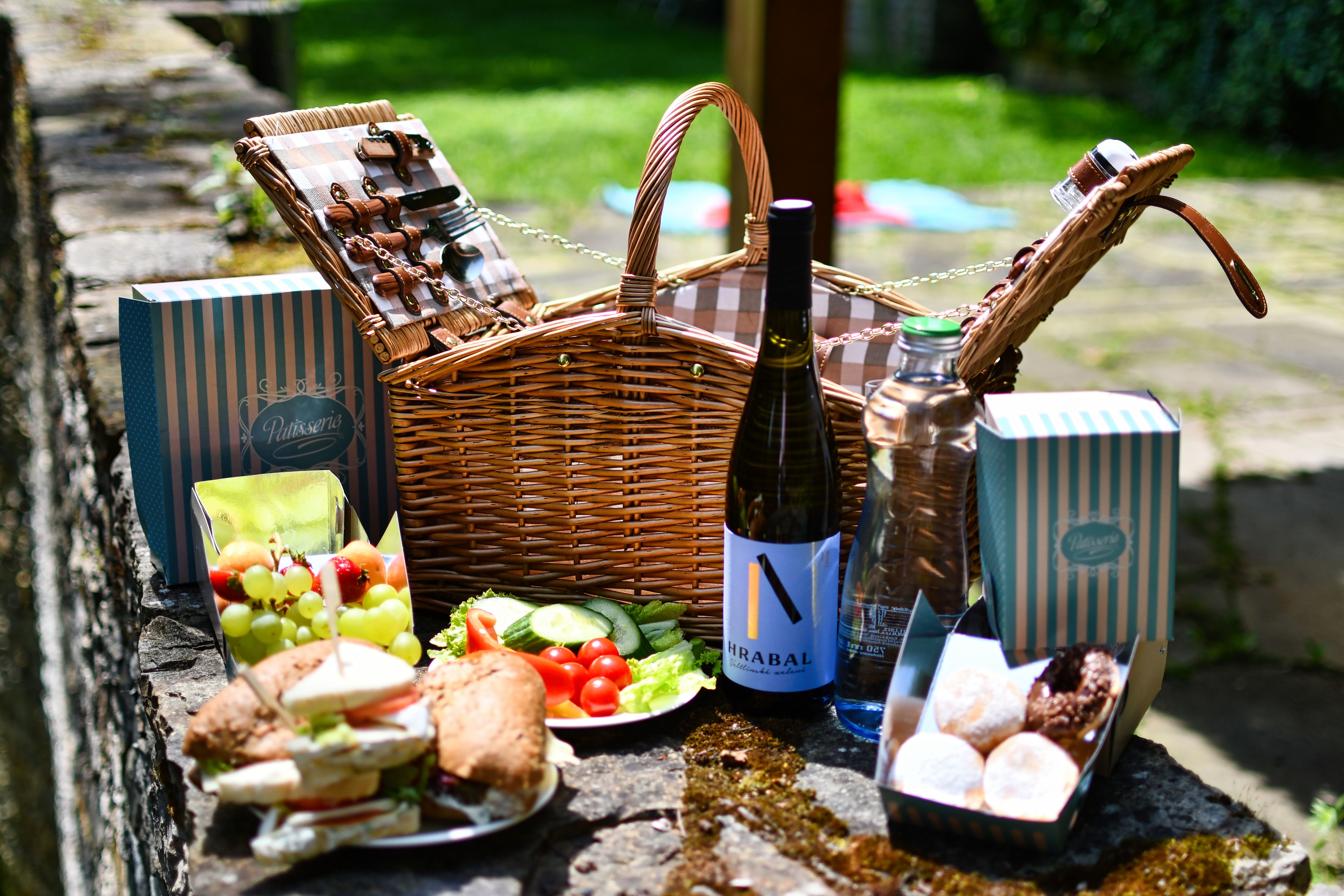 PIKNIKOVÝ KOŠ - Varianta A